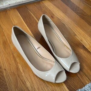 Nude peep toe wedge